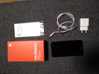 Лот: 19164497. Фото: 1. huawei y5 2017. Смартфоны
