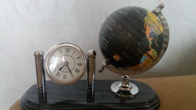 Лот: 7686194. Фото: 1. Часы с глобусом. Сувенирные наборы
