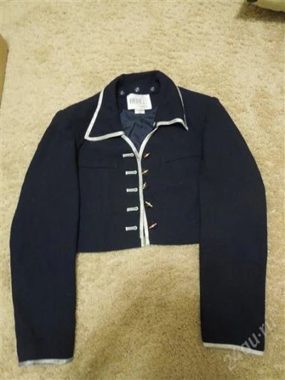 Лот: 2753823. Фото: 1. Короткий пиджак. Пиджаки, жакеты, жилеты