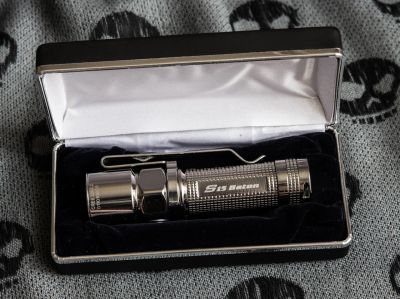 Лот: 5311906. Фото: 1. Olight S15 Baton Titanium (Polishing... Фонарики