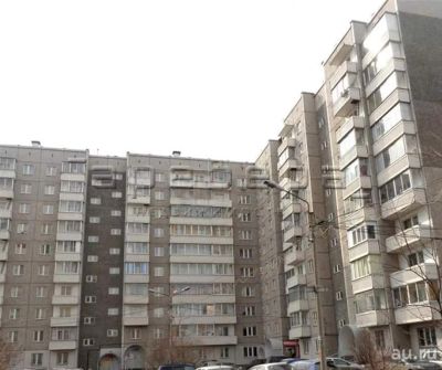 Лот: 13604765. Фото: 1. 4-комнатная квартира на ул. Славы... Квартиры, студии