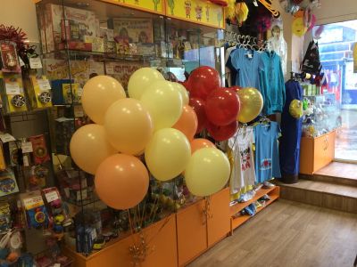Лот: 4978662. Фото: 1. Витрины ,торг!. Другое (готовый бизнес)