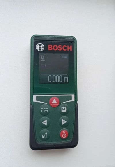 Лот: 20298995. Фото: 1. Лазерный дальномер Bosch Universal... Ручной инструмент