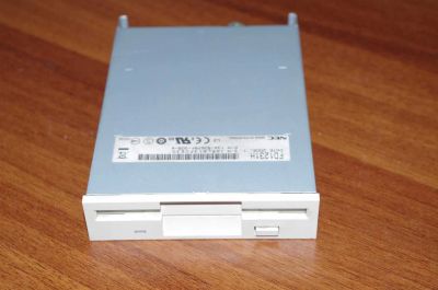 Лот: 3763210. Фото: 1. FDD 3.25 NEC FD1231H пишущий/читающий... Приводы CD, DVD, BR, FDD