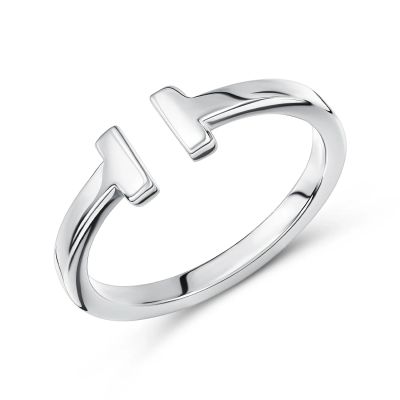 Лот: 23859005. Фото: 1. Серебряное кольцо. Кольца, перстни