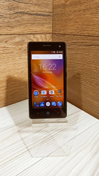 Лот: 19921719. Фото: 1. Смартфон ZTE Blade GF3 (1720). Смартфоны