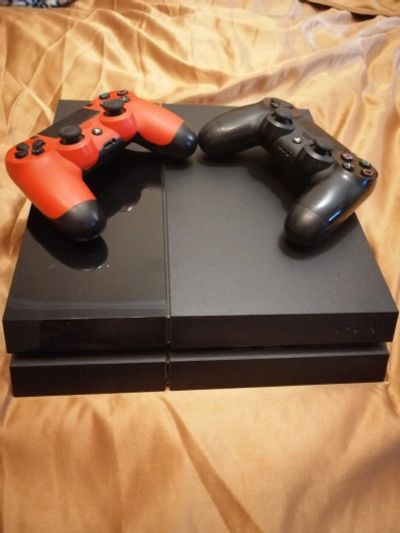 Лот: 14018240. Фото: 1. Sony PlayStation 4. Игровые приставки, консоли
