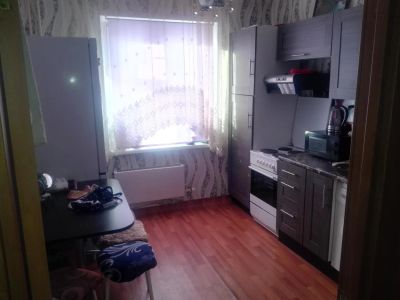 Лот: 7650180. Фото: 1. Продам хорошую теплую и светлую... Квартиры, студии