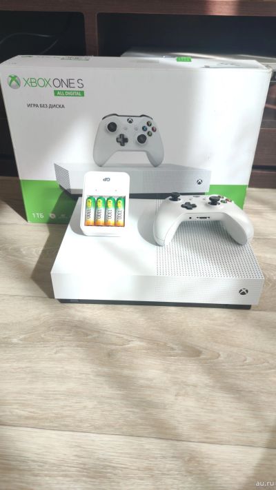 Лот: 15843684. Фото: 1. Xbox one. Игровые приставки, консоли