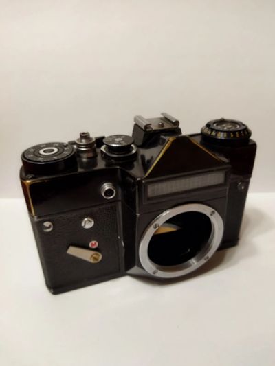 Лот: 19571568. Фото: 1. Zenit E Black Moskva 80 (Export... Плёночные зеркальные