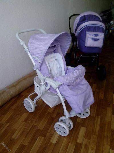 Лот: 3161118. Фото: 1. Коляска прогулочная Happy Baby... Коляски