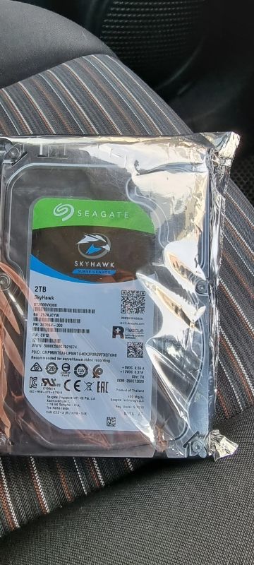 Лот: 18823686. Фото: 1. Жесткий диск Seagate SkyHawk 2... Жёсткие диски (HDD)