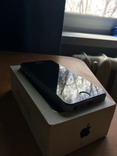 Лот: 7519582. Фото: 1. iPhone 5S 16 Gb торг (повтор). Смартфоны