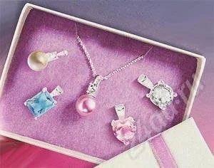 Лот: 253774. Фото: 1. Набор подвесок AVON, подойдут... Другое (ювелирные изделия, бижутерия, часы)
