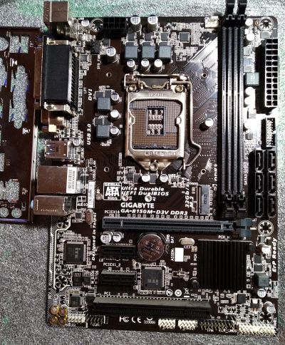 Лот: 18222292. Фото: 1. Материнская плата GigaByte GA-B150M-D3V... Материнские платы