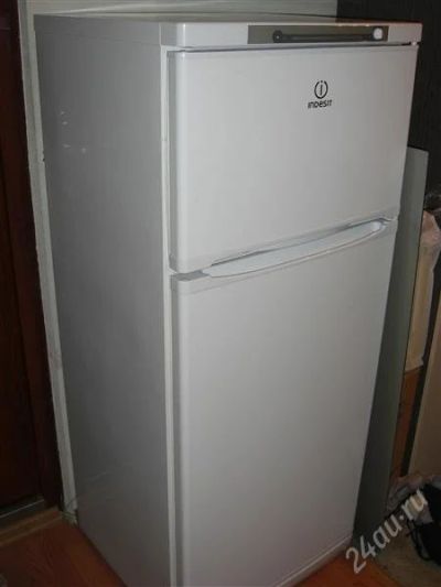 Лот: 1499019. Фото: 1. Холодильник indesit st 14510. Холодильники, морозильные камеры