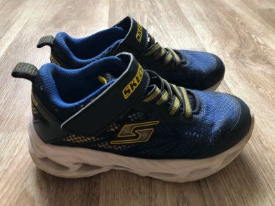 Лот: 17719790. Фото: 1. Кроссовки на мальчика Skechers... Кеды, кроссовки