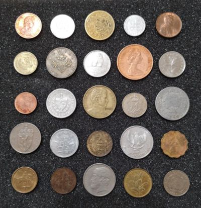 Лот: 22529785. Фото: 1. Лот 25 монет Мира. Америка