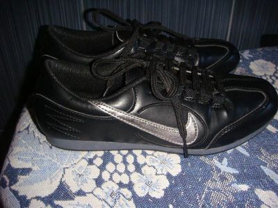 Лот: 2129414. Фото: 1. Кроссовки nike 39 размер. Кеды, кроссовки, слипоны