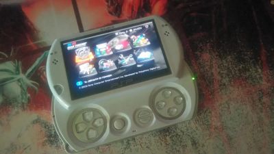 Лот: 10068637. Фото: 1. PSP GO. Игровые приставки, консоли
