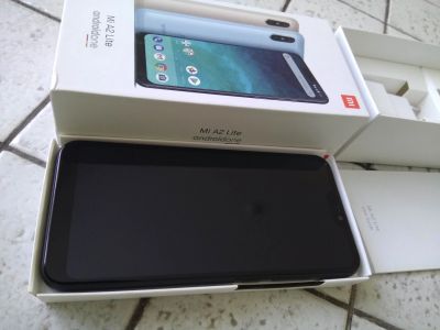 Лот: 14671428. Фото: 1. Смартфон Xiaomi Mi A2 Lite 32... Смартфоны