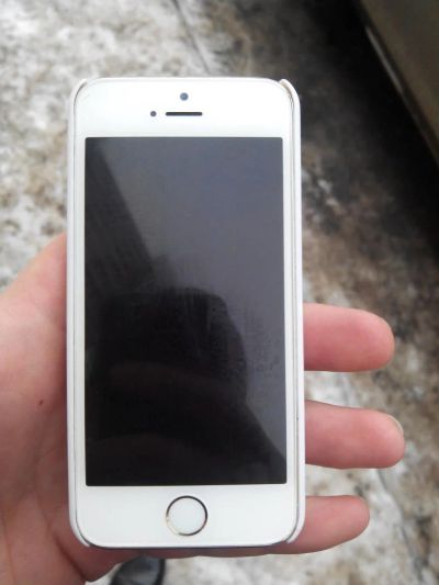 Лот: 9149635. Фото: 1. iPhone 5s 16гб. Смартфоны