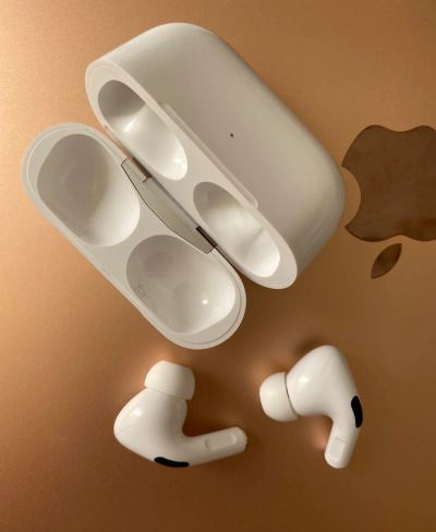 Лот: 17931287. Фото: 1. AirPods Pro Оригинал. Красноярск