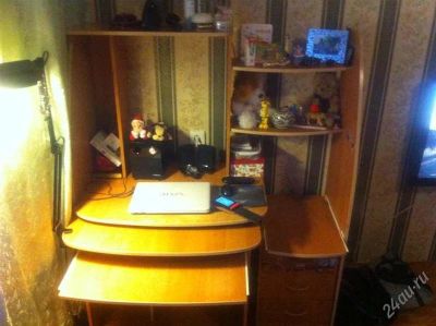 Лот: 2830847. Фото: 1. компьютерный стол. Столы, стулья, обеденные группы