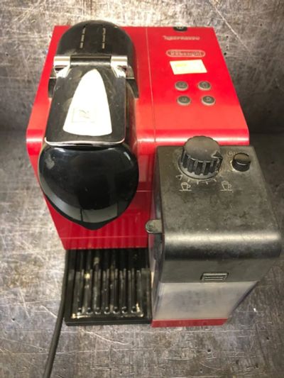 Лот: 10873816. Фото: 1. Кофемашина Delonghi Nespresso... Чайники, кофемашины, кулеры