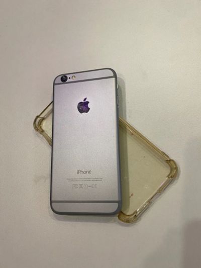 Лот: 19373364. Фото: 1. iPhone 6 64 Gb. Смартфоны