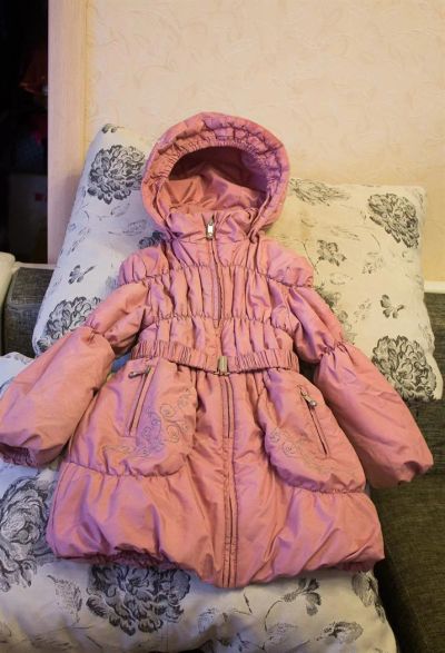 Лот: 3229805. Фото: 1. Зимнее Пальто для девочки, фирма... Верхняя одежда