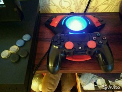 Лот: 9801867. Фото: 1. Геймпад/джойстик PS4 (Комплект... Аксессуары для игровых приставок, консолей, геймпады