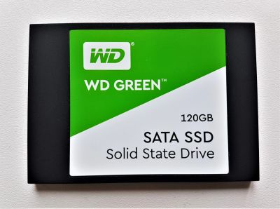 Лот: 12139426. Фото: 1. SSD WD green 120GB WDS120G2G0A. SSD-накопители