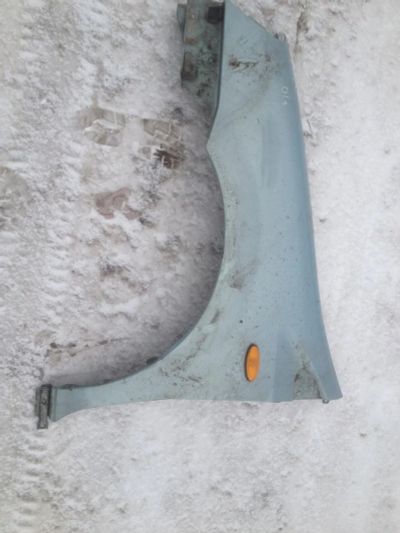 Лот: 7029896. Фото: 1. Nissan Tino крыло. Кузов