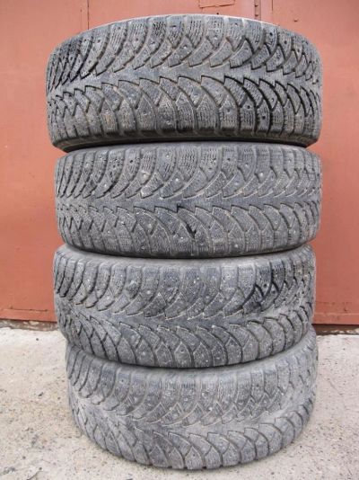 Лот: 10355438. Фото: 1. Nokian hakkapeliitta 4 215/60... Шины