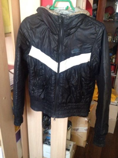 Лот: 5529158. Фото: 1. Оригинальная куртка nike. Верхняя одежда