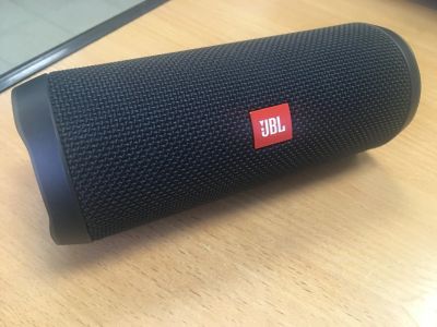 Лот: 16455542. Фото: 1. Портативная акустика JBL Flip... Портативные, беспроводные колонки