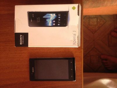 Лот: 5161342. Фото: 1. Смартфон Sony Xperia J, White... Смартфоны