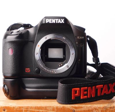 Лот: 5745759. Фото: 1. Pentax k200d. Цифровые зеркальные