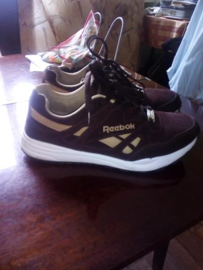 Лот: 11349255. Фото: 1. Кроссовки Reebok. Кеды, кроссовки, слипоны