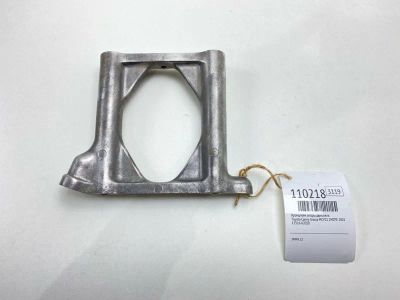 Лот: 25278653. Фото: 1. Кронштейн опоры двигателя Toyota... Двигатель и элементы двигателя