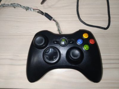 Лот: 15759820. Фото: 1. Геймпад Xbox 360 проводной неисправный. Аксессуары для игровых приставок, консолей, геймпады
