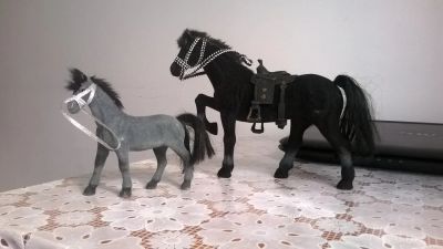 Лот: 6155309. Фото: 1. Лошадки. Другое (игрушки)