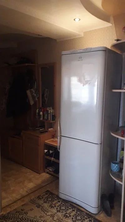 Лот: 14807364. Фото: 1. Холодильник индезит Indesit C240. Холодильники, морозильные камеры