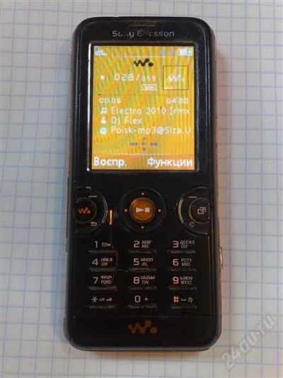 Лот: 814189. Фото: 1. W610 + колонки MPS 70. Кнопочные мобильные телефоны
