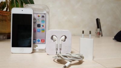 Лот: 7475953. Фото: 1. Apple ipod touch 5 16GB. Плееры