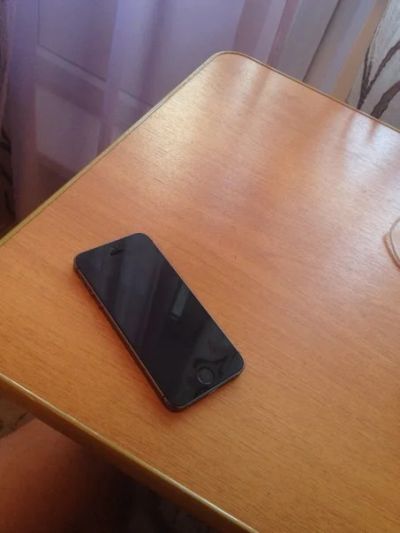 Лот: 3683867. Фото: 1. iphone 5S 16Gb Space Gray как... Смартфоны