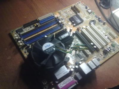 Лот: 6438030. Фото: 1. Материнская плата asus p5gd1 pro. Материнские платы