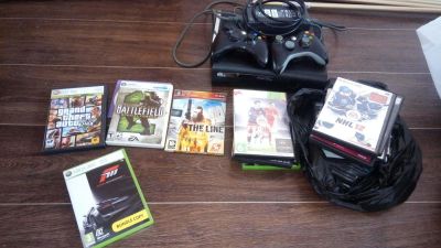 Лот: 11238650. Фото: 1. X-BOX 360 ELITE 120 GB. Игровые приставки, консоли