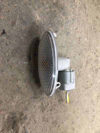 Лот: 18028529. Фото: 1. Поворотник toyota auris. Оптика и освещение